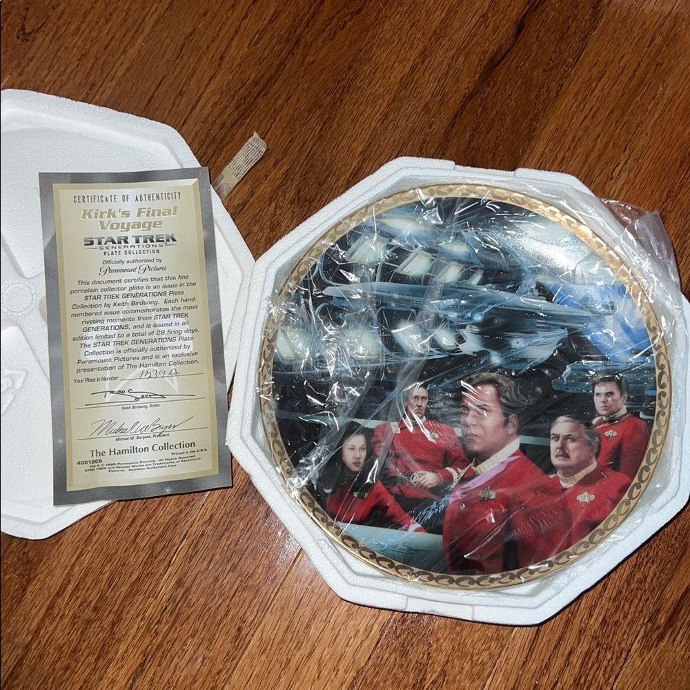 NEW 1995 Star Trek Generations “Kirk’s Final Voyage” Plate Collection